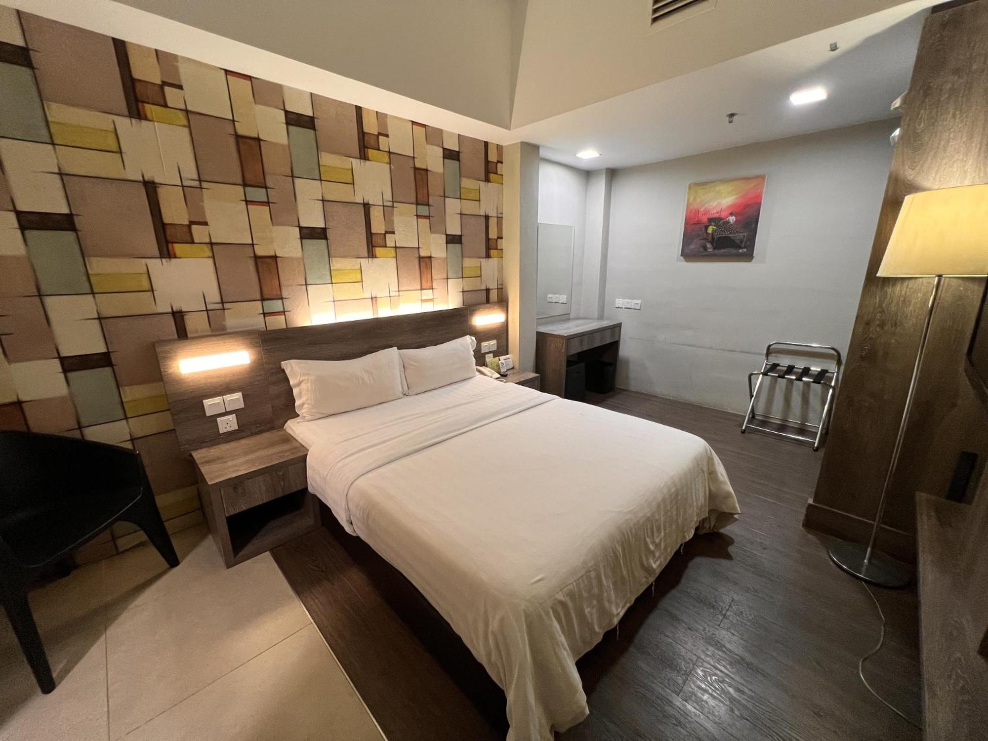 Ajang Hotel Мири Экстерьер фото