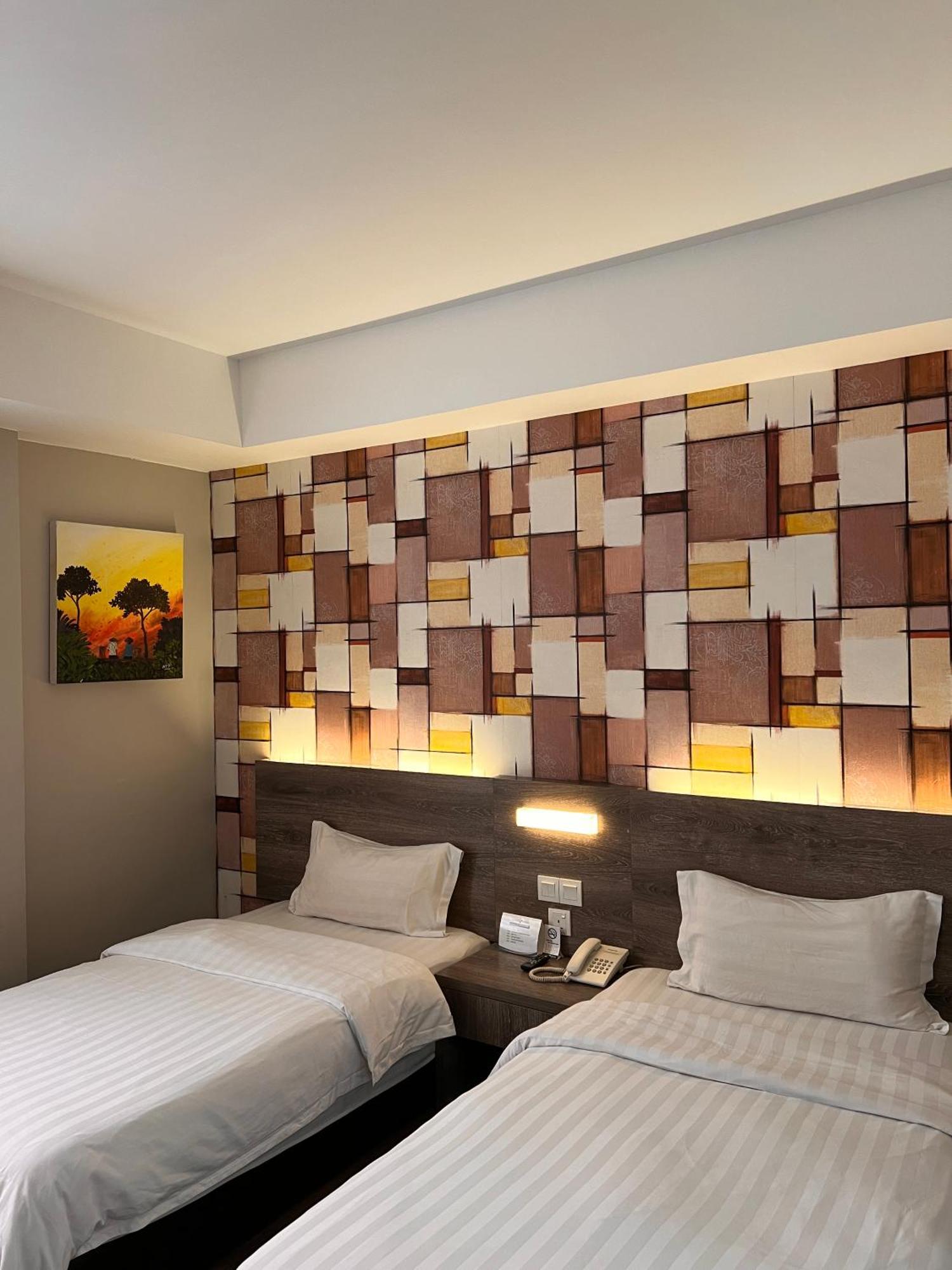 Ajang Hotel Мири Экстерьер фото