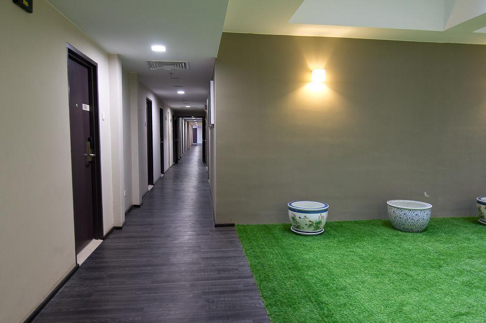 Ajang Hotel Мири Экстерьер фото