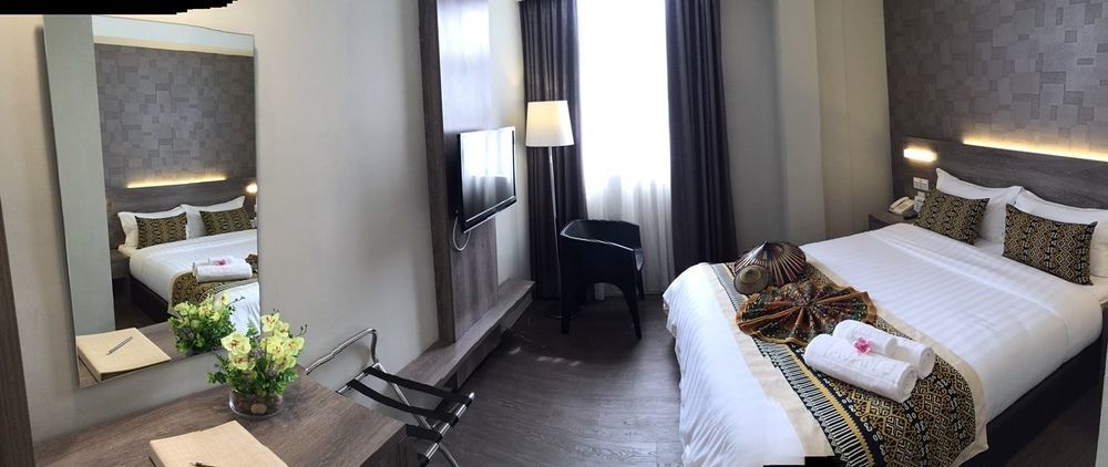 Ajang Hotel Мири Экстерьер фото