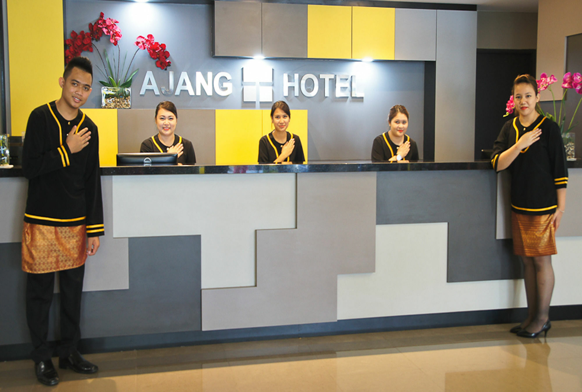 Ajang Hotel Мири Экстерьер фото