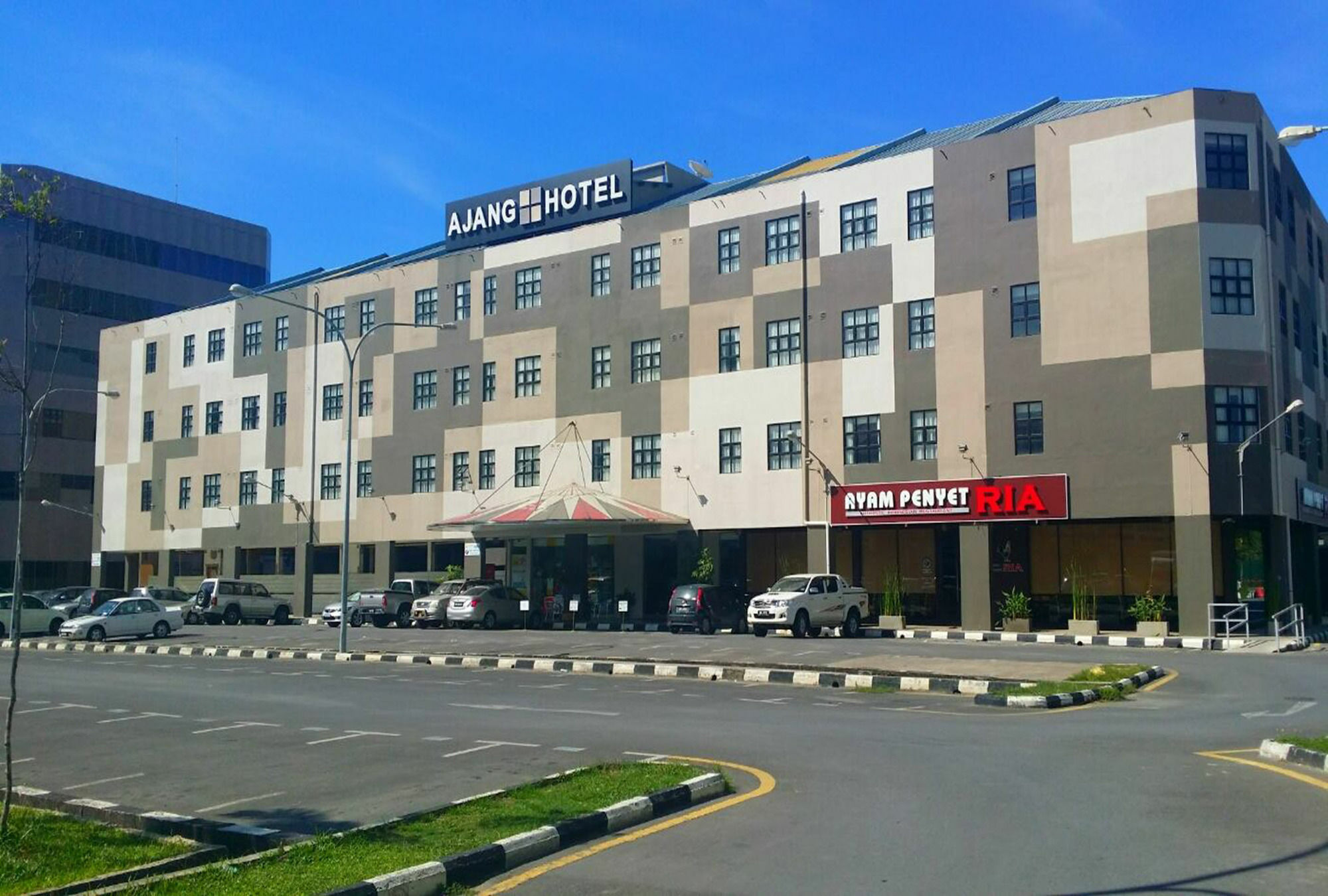Ajang Hotel Мири Экстерьер фото